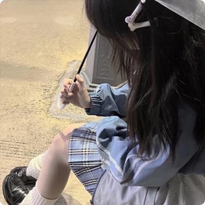 蓝风衣